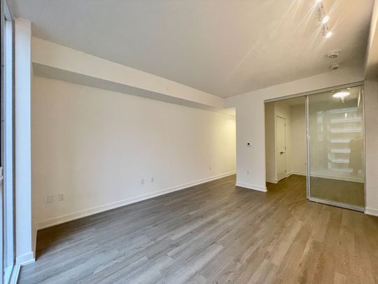 For Lease - 357 King Street Unit# 2004, Toronto, Ontario - Photo 1