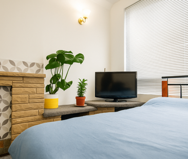 1 bedroom in a house share to rent - Photo 2