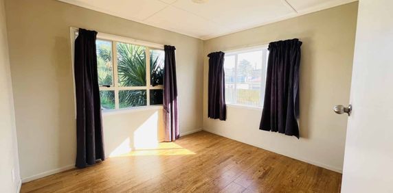 PUKEKOHE, 3 BEDROOM - Photo 2