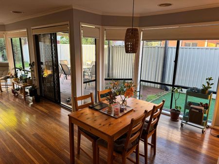 Caroline Springs - Photo 5