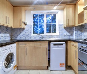 2 bedroom semi-detached house to rent - Photo 3