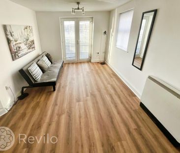 2 bedroom ground floor flat to rent - Photo 1