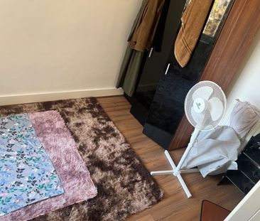 Room in a Shared House, Faircross Avenue, IG11 - Photo 1