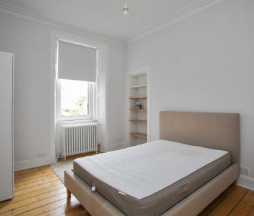 4 bedroom semi-detached house to rent - Photo 6