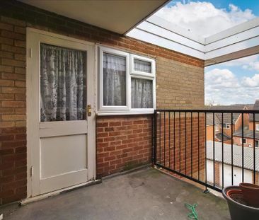 1 bedroom flat to rent - Photo 6