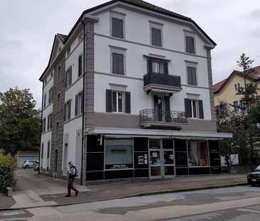 Charmant appartement de 3 pièces avec balcon au centre du village - Photo 4