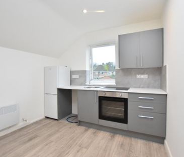 Studio to rent - Photo 2