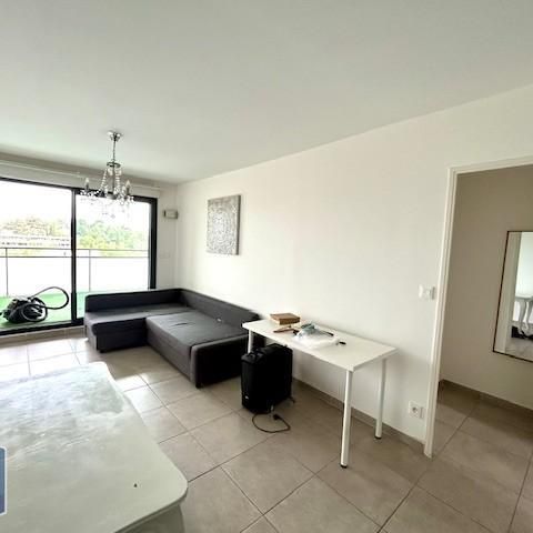 Location Appartement 2 pièces 47m² AIX EN PROVENCE 90ème - Photo 1