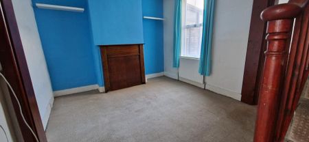 2 bedroom terraced house to rent - Photo 3