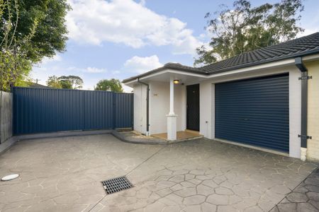 Neat 2 Bedroom Villa - Photo 4