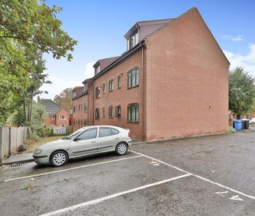 Roseville Close, NORWICH - Photo 1