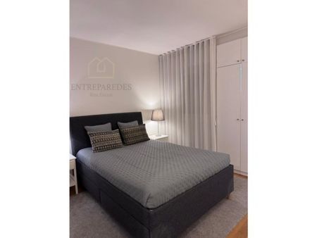 4 room luxury Apartment for rent in Porto, Portugal - Photo 3