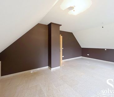 Zeer mooie villa op rustige ligging.Luxe afwerking, allé vloeren in... - Photo 2