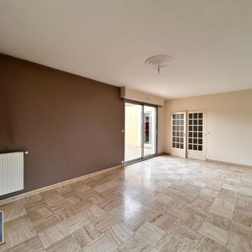 Location Maison 6 pièces 169m² LAVAL 53000 - Photo 1