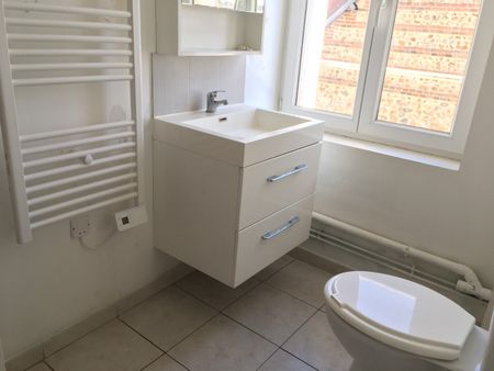 Location Appartement 2 pièces 27m² - Photo 4