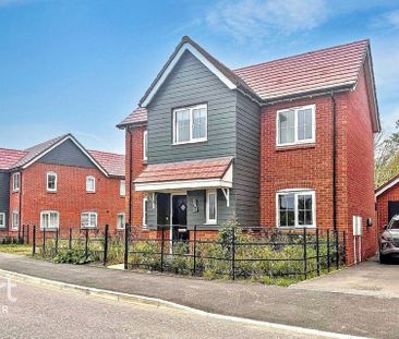 4 bedroom detached house to rent - Photo 3