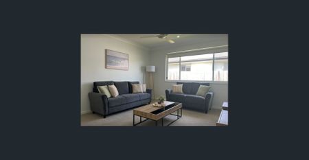 Flexible Lease Terms - Fully furnished family home ready to move into!! - Photo 2
