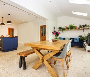 4 bedroom detached house to rent - Photo 5