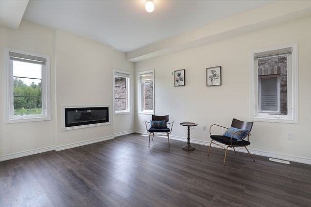 For Lease - 148 Hawkins Street, Georgina, Ontario - Photo 1