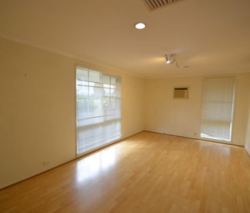 QUIET LOCATION FAMILY HOME - Photo 2