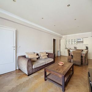 Appartement te huur in Elsene voor € 1.100 met 1 slaapkamer - Foto 2