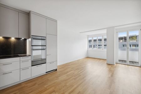 Modern Living in the City Center - Photo 3