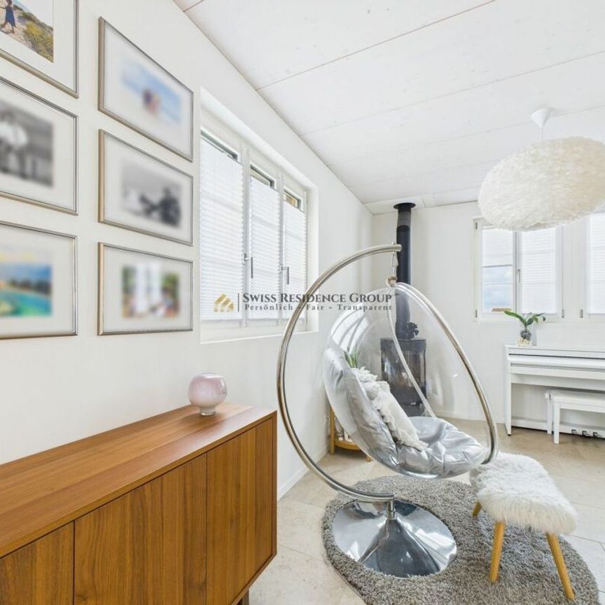 Detached farmhouse with sustainable & high-quality materials - Photo 1