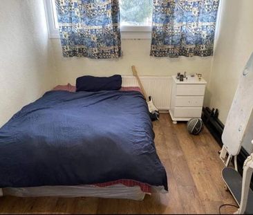 Room in a Shared House, Palmers Road, N11 - Photo 4