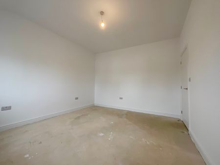 2 bedroom Mid Terraced Bungalow to let - Photo 3