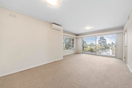 6/35 Studley Park Road, Kew VIC 3101 - Photo 3