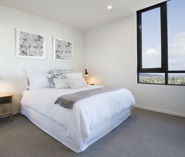 Elevated Apartment Living on the 15th Floor in Toowong - Photo 2