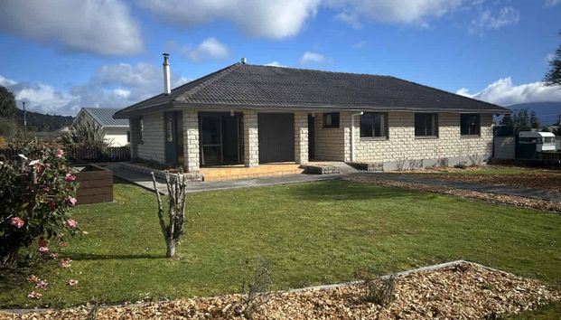 Spacious 3-Bedroom Brick Home in Tranquil Ahaura - Photo 1