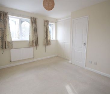 2 Bedroom House - Cherry Gardens, Bishops Waltham - Photo 2