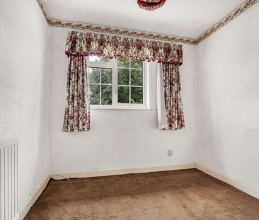 Jordans Close, Stanwell, Staines-upon-thames, TW19 - Photo 1