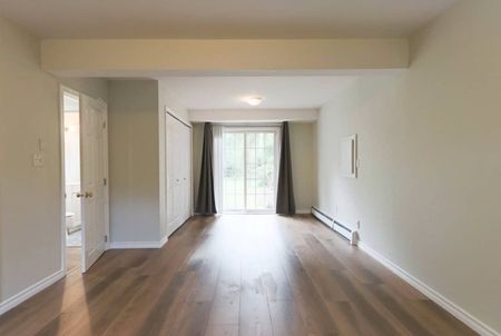 17550 20 Ave, Surrey - Photo 3