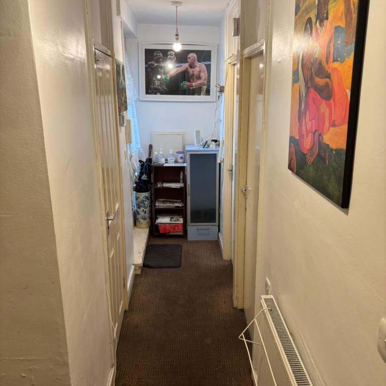 1 bedroom in a house share to rent - Photo 1