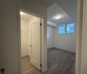 For Lease - 18 Lytham Green Circle Unit# 24, Newmarket, Ontario - Photo 6