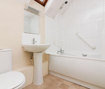 1 bedroom terraced house to rent - Photo 4