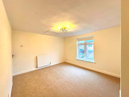 Beautifully-renovated 2 bed semi detached house in Boston, Lincs. - Photo 4