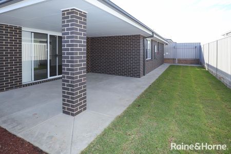 1/2 Windouran Street, Gobbagombalin, NSW 2650 - Photo 3