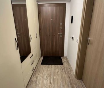 GARSONIERA- ROKA RESIDENCE, CENTRALA, BLOC NOU, BUCATARIE INCHISA - Fotografie 4