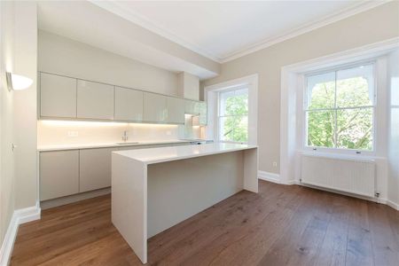 This one bedroom flat is situated on the second floor of a period building in South Kensington. - Photo 5