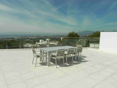 House in Sierra Blanca, Costa del Sol - Photo 2