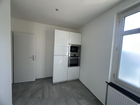 Helle und moderne 4.5-Zimmer-Wohnung mit durchdachtem Grundriss - Photo 4