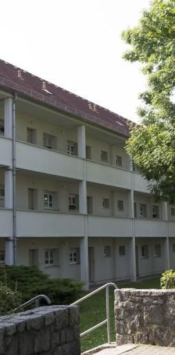 Seniorengerechte 2-Raum-Wohnung mit Balkon und Aufzug - Foto 1