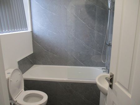 Studio Flat, Slatey Road, CH43 - Photo 5