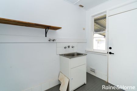 BEAUTIFULLY UPDATED HOME IN ASHMONT - Photo 5