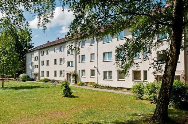 Nette Nachbarn gesucht: günstig geschnittene 3-Zi.-Wohnung - Foto 1