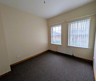 27 Summerhill Court, Banbridge, BT32 3LJ - Photo 3