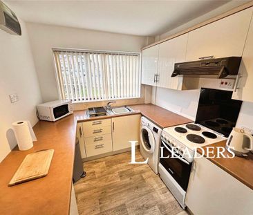 3 bedroom bungalow to rent - Photo 4